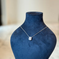 Emeraldcut Halo Necklace