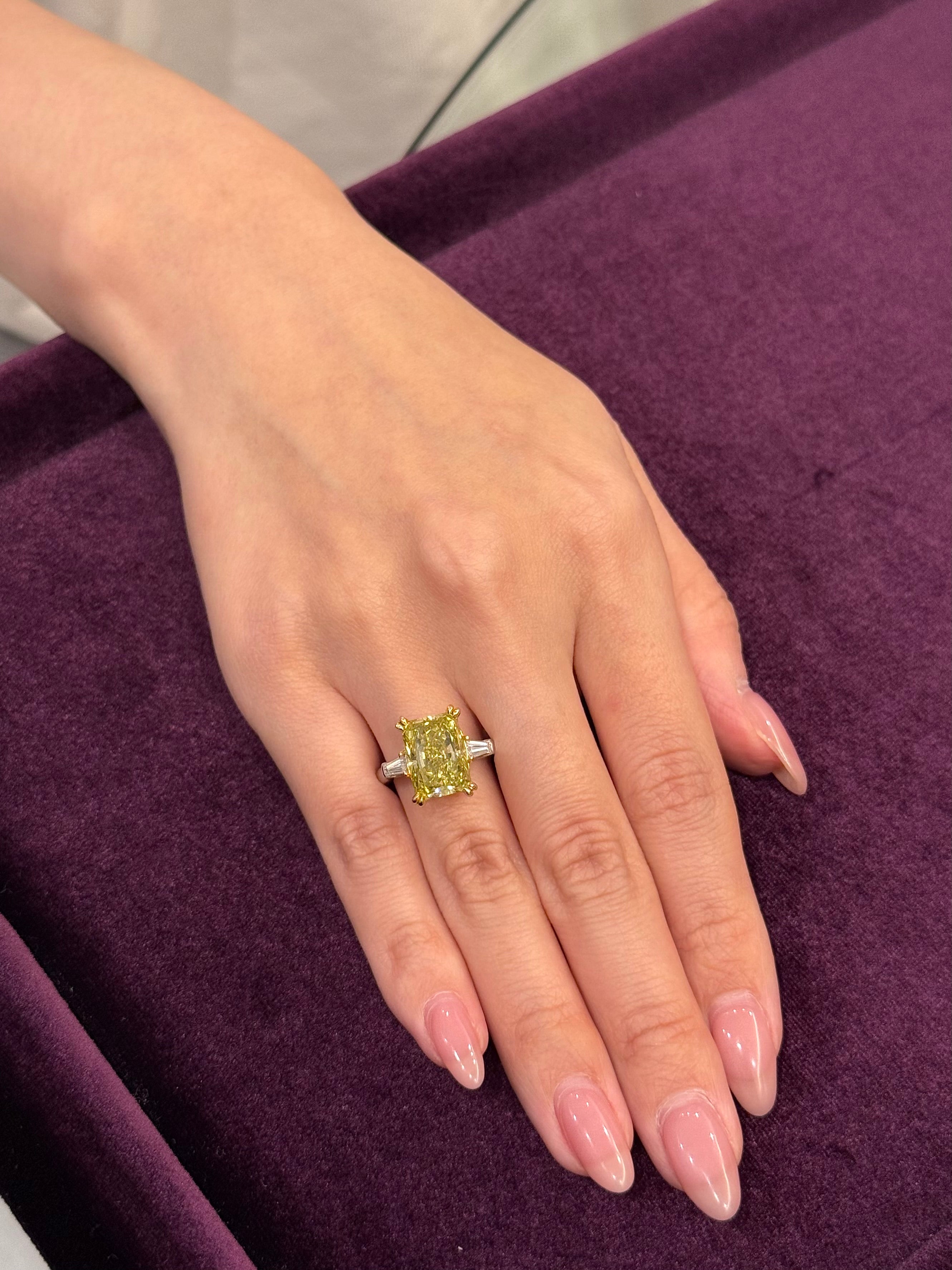 Radiant Yellow Diamond Ring(with Tapered Baguette)