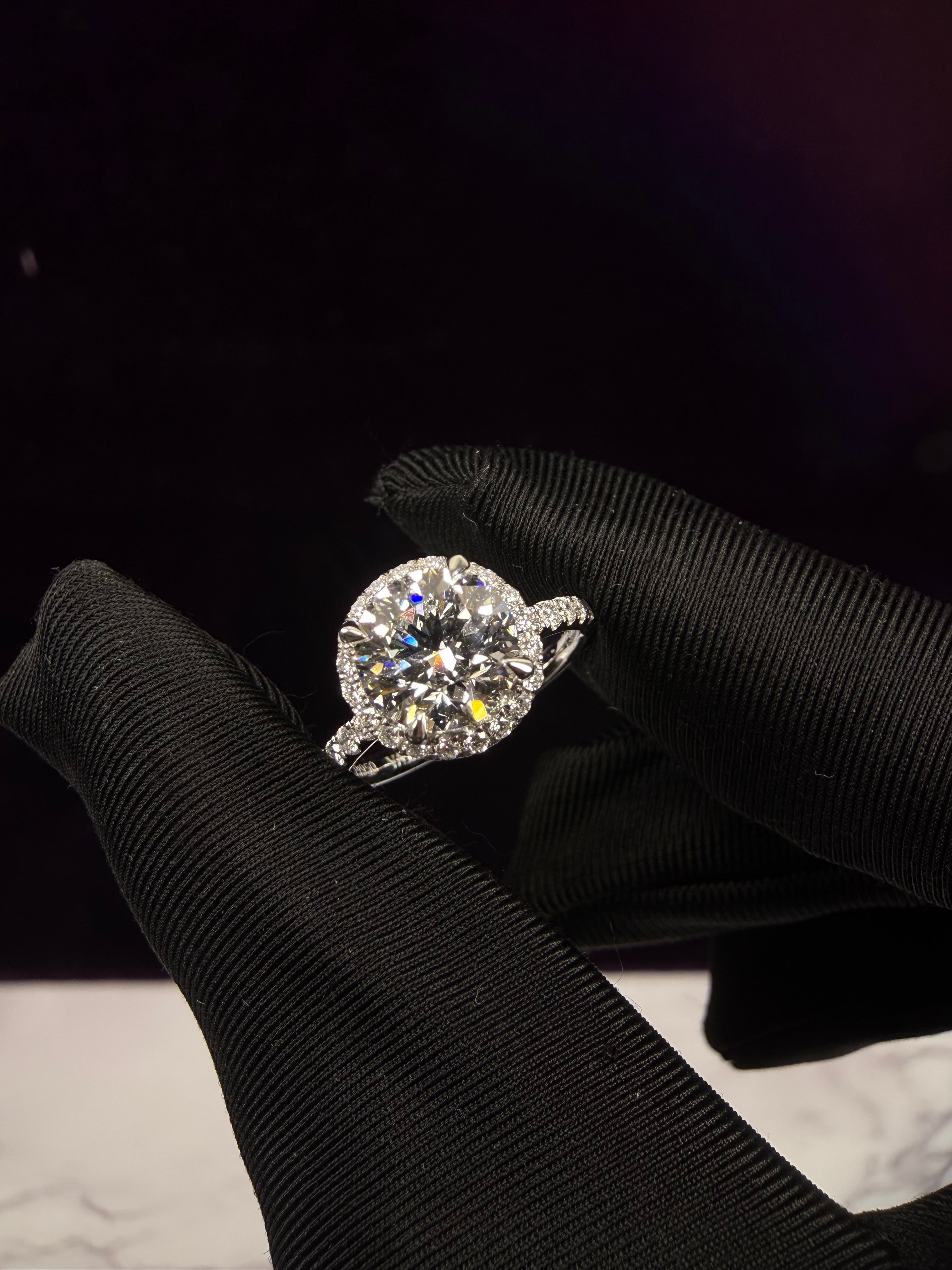 Round Pave Halo Ring