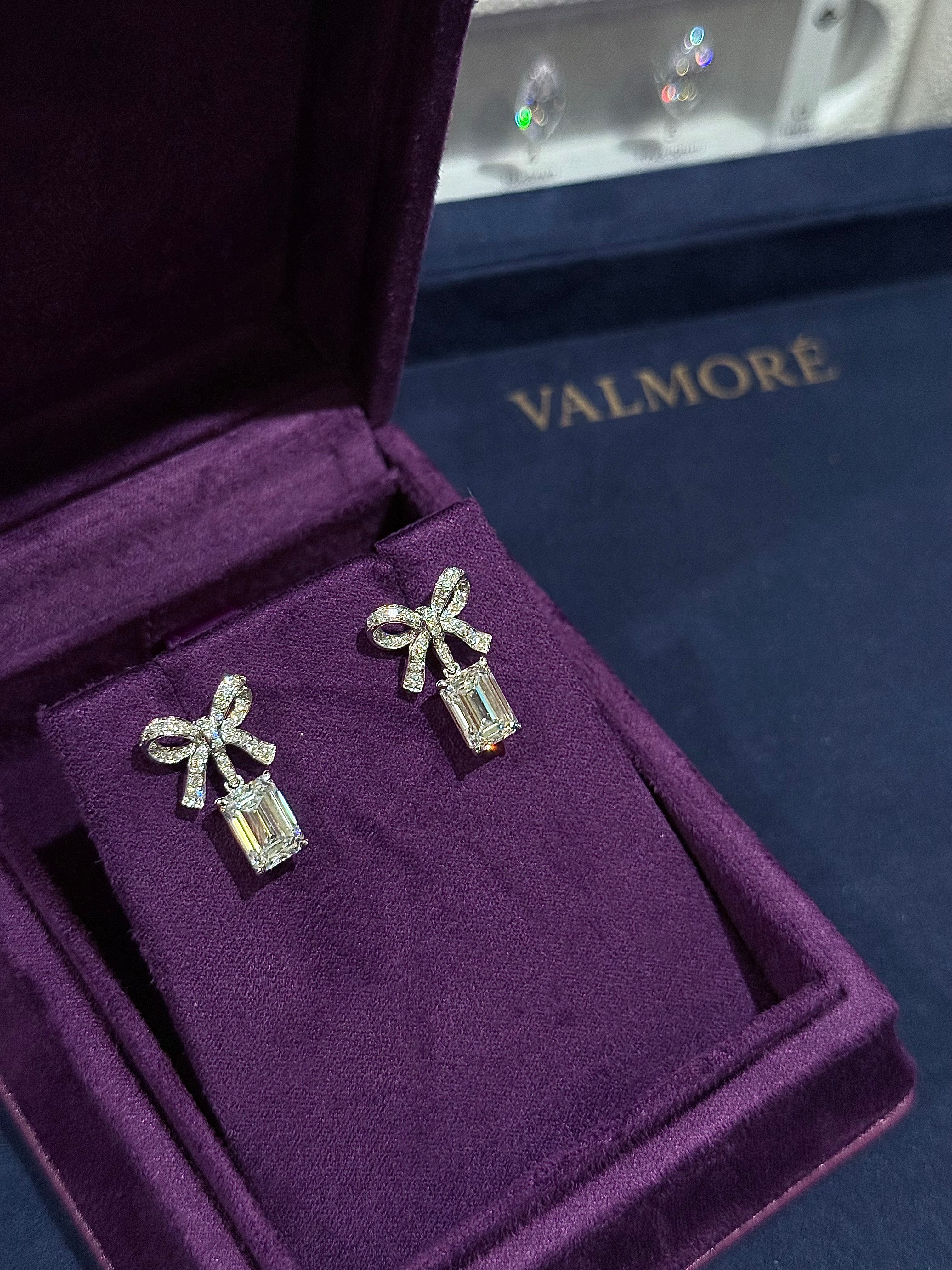 VALMORÉ Bow Drop Emerald Earrings