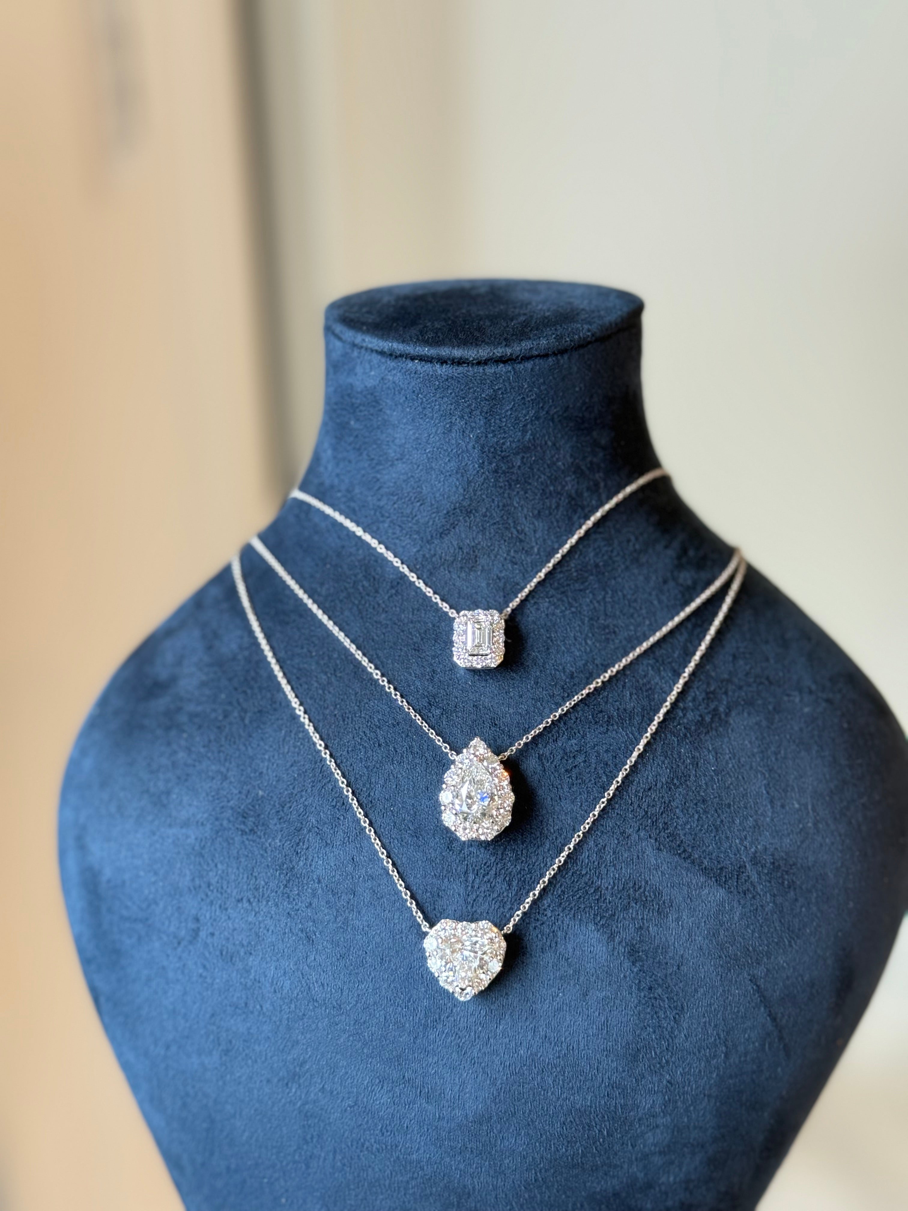 Heartshape Halo Necklace