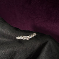 V-Line Full Band Ring