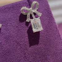 VALMORÉ Bow Drop Emerald Earrings